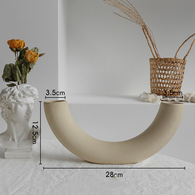 Light Ceramic Minimal Dry Flower Vase